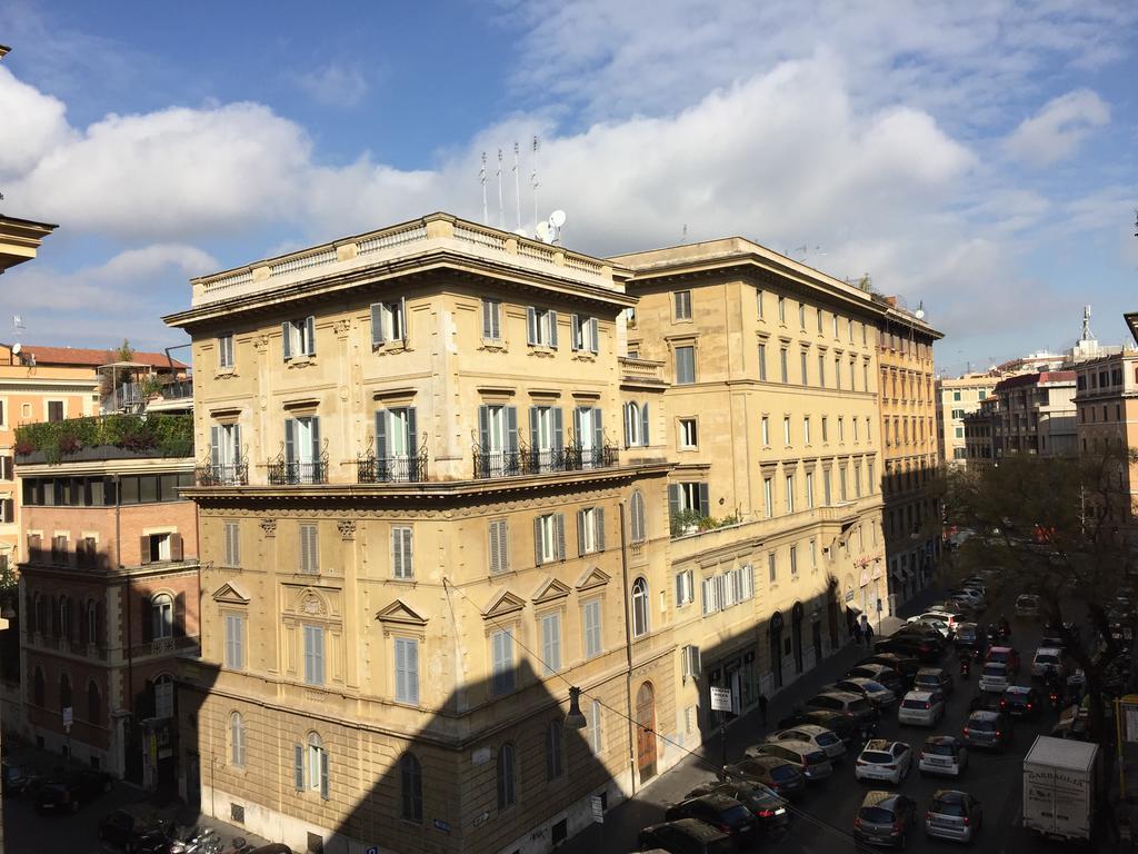 St. Peter Home House Рим Екстериор снимка